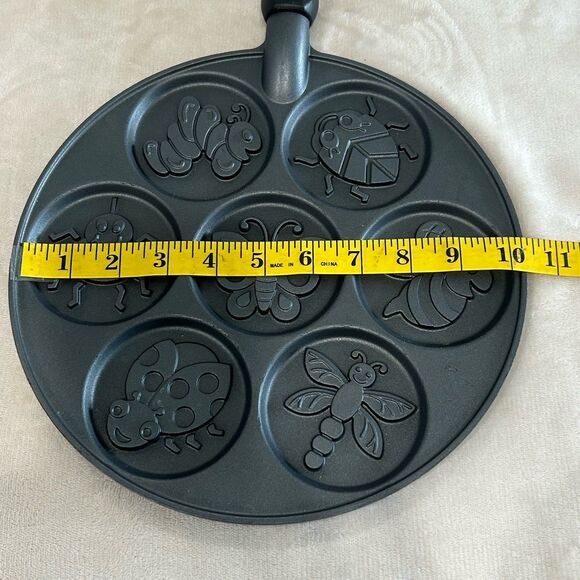 Nordic Ware Mini Pancake Pan 10in Cast Aluminum Insect Bugs Pattern 7 Cavity - Picture 8 of 10